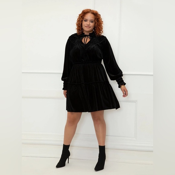 Eloquii Dresses & Skirts - NWT Eloquii Sample Keyhole Ruffle Long Sleeve Shift Velvet Black Dress 18W